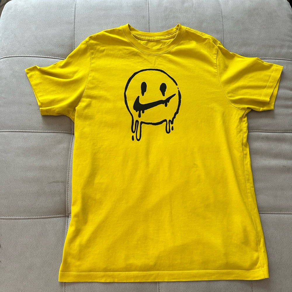 Nike T Shirt